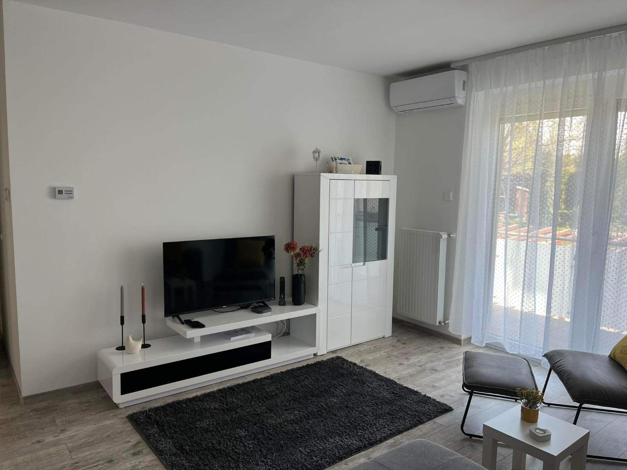 Ada Apartman Шопрон Екстер'єр фото